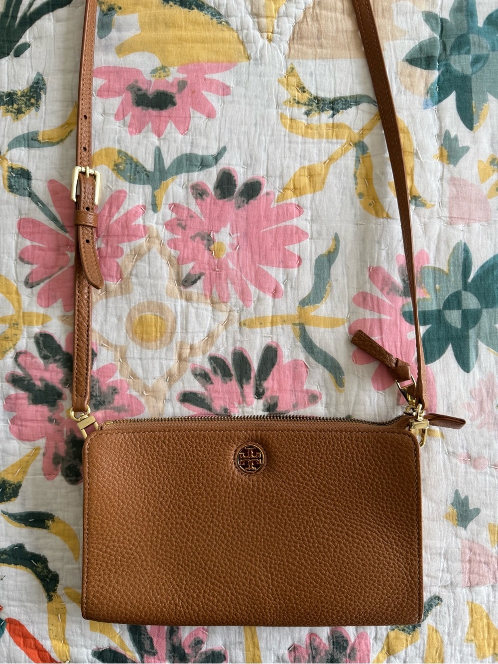 Tory Burch Tan/Brown Pebbled Leather Crossbody Wallet
